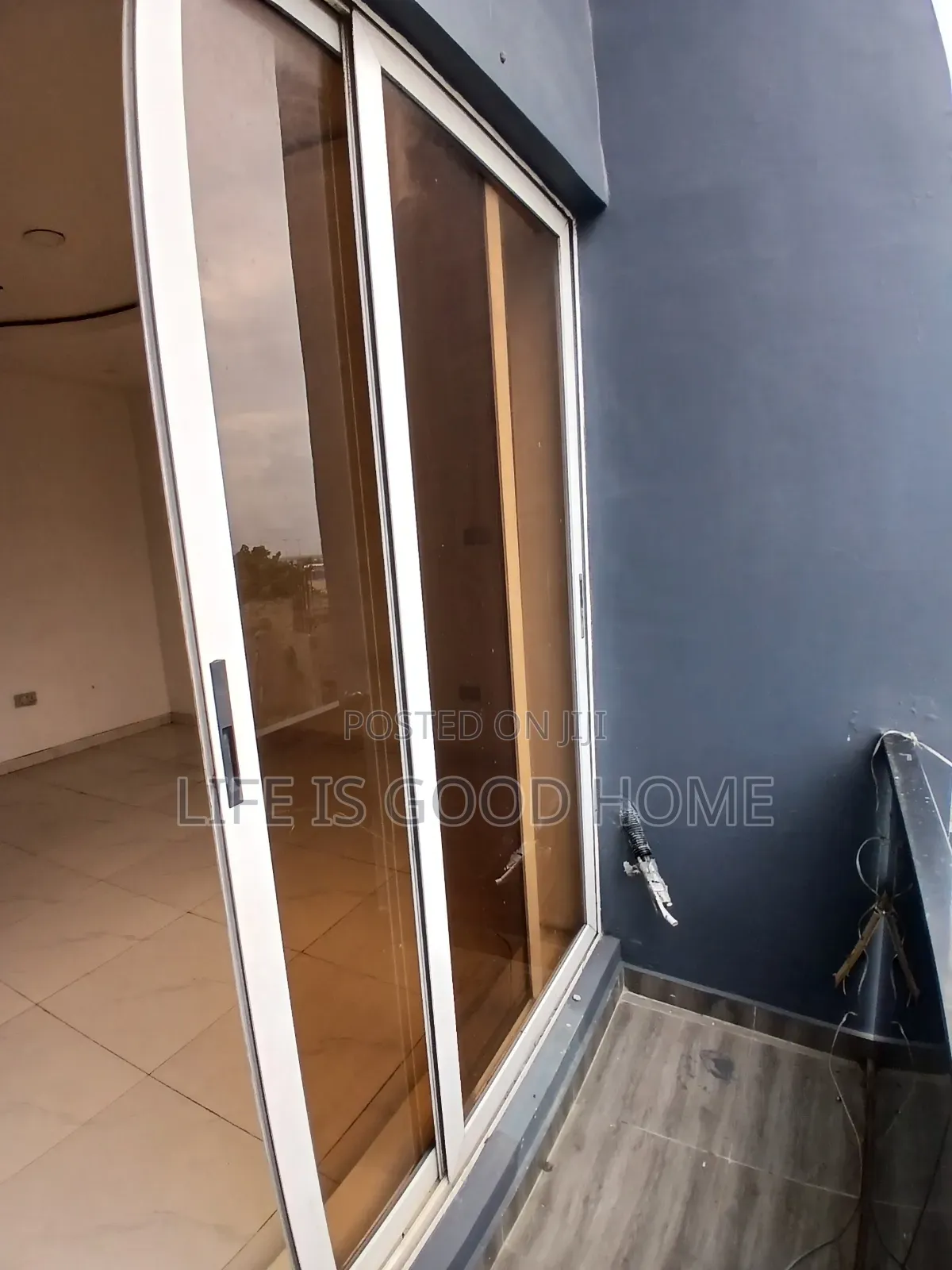 4bdrm Duplex in Seaview Estate, Chevron for rent