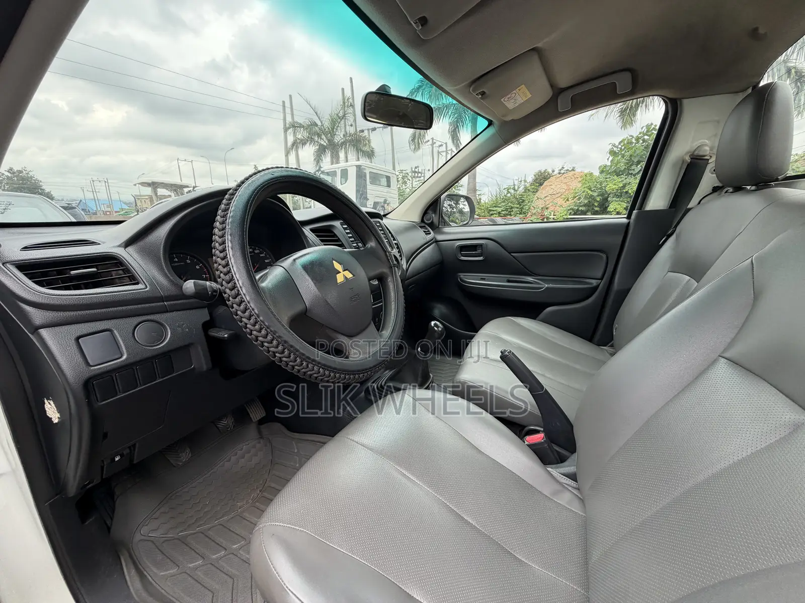 Mitsubishi L200 Club Cab 2.2 4WD 2019 White