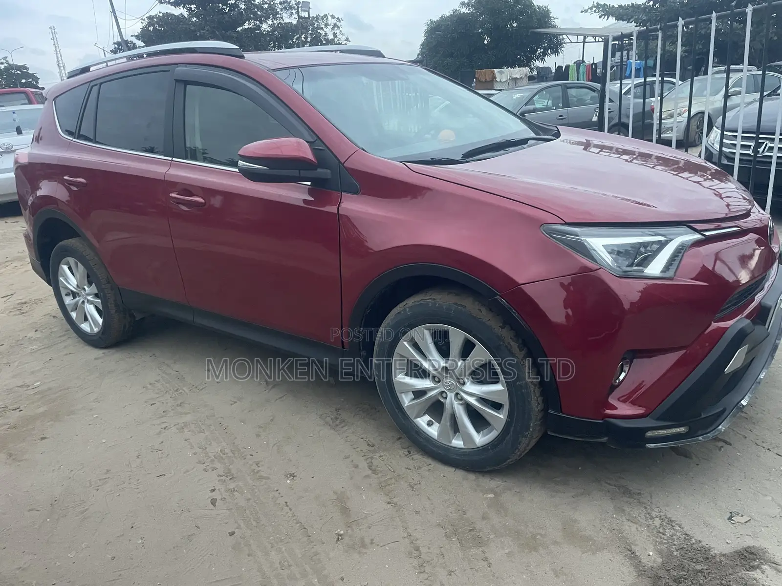 Toyota RAV4 2015 Red