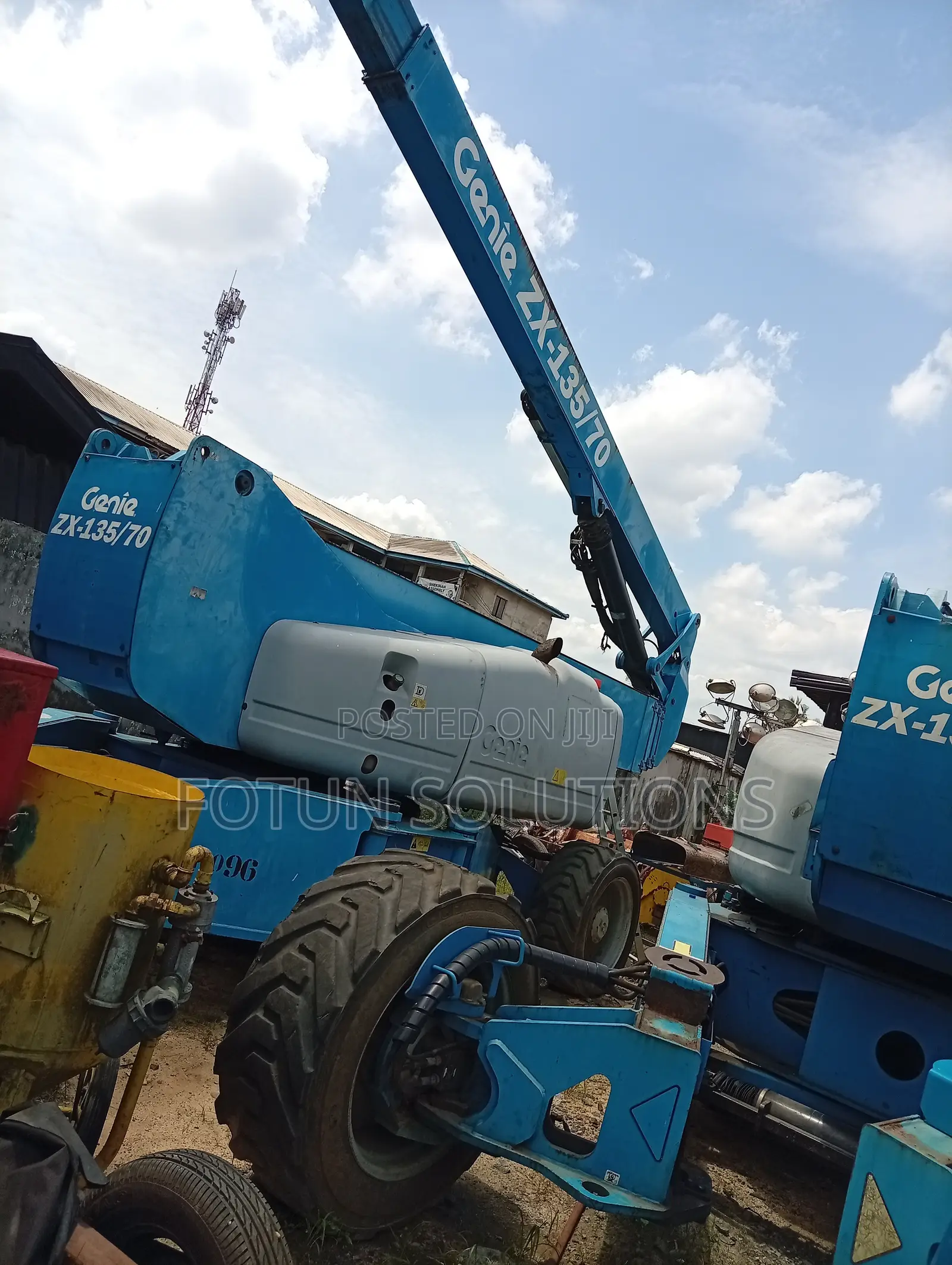 Man Lift Mobile Crane