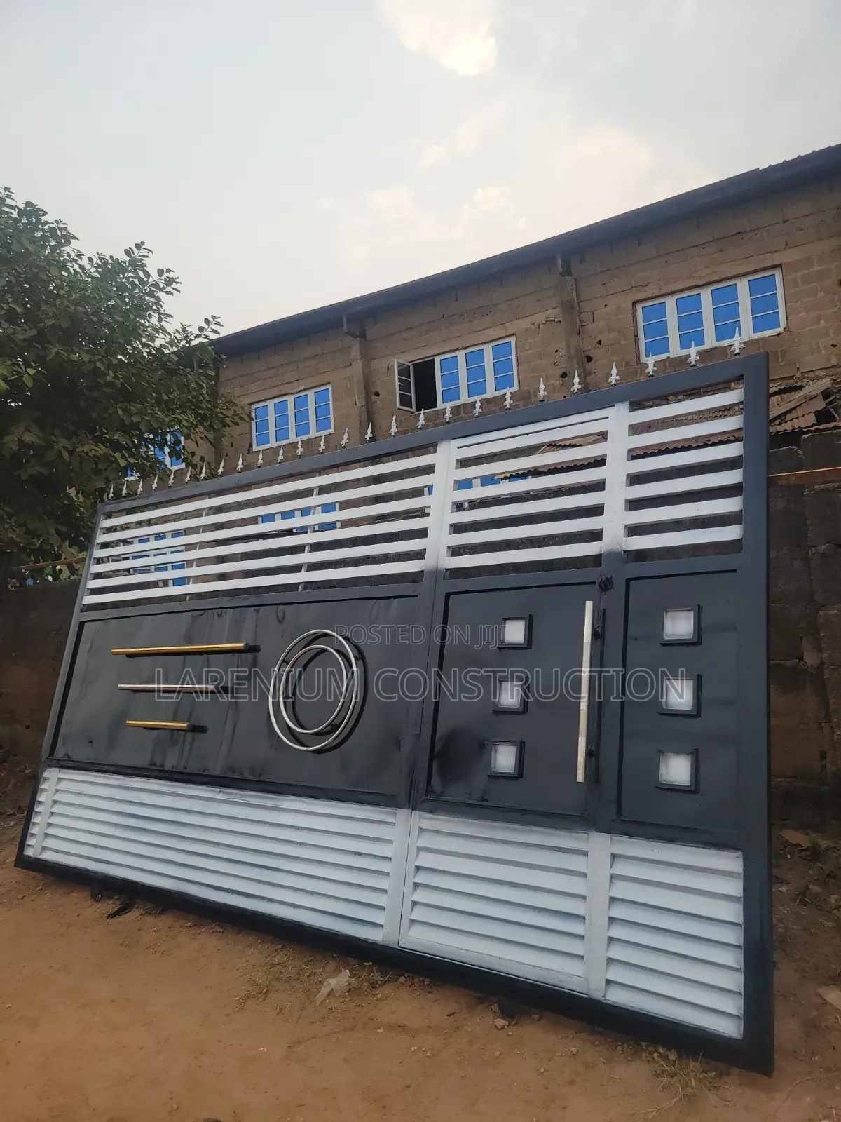Rolling Sliding Gate