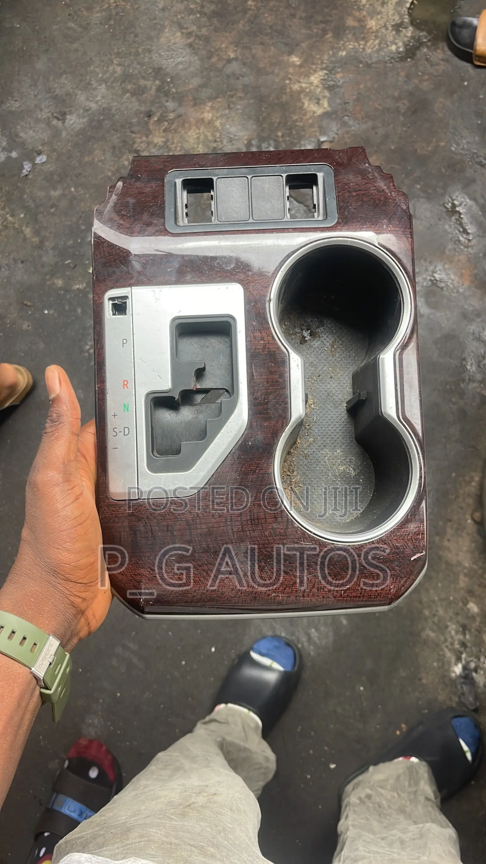 Gear Chrome for Toyota Camry 2013/2015