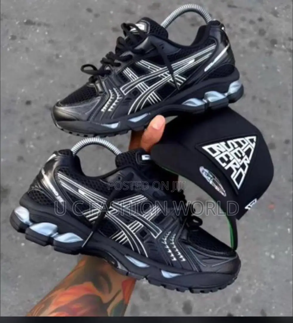 High Quality Asics Sneakers