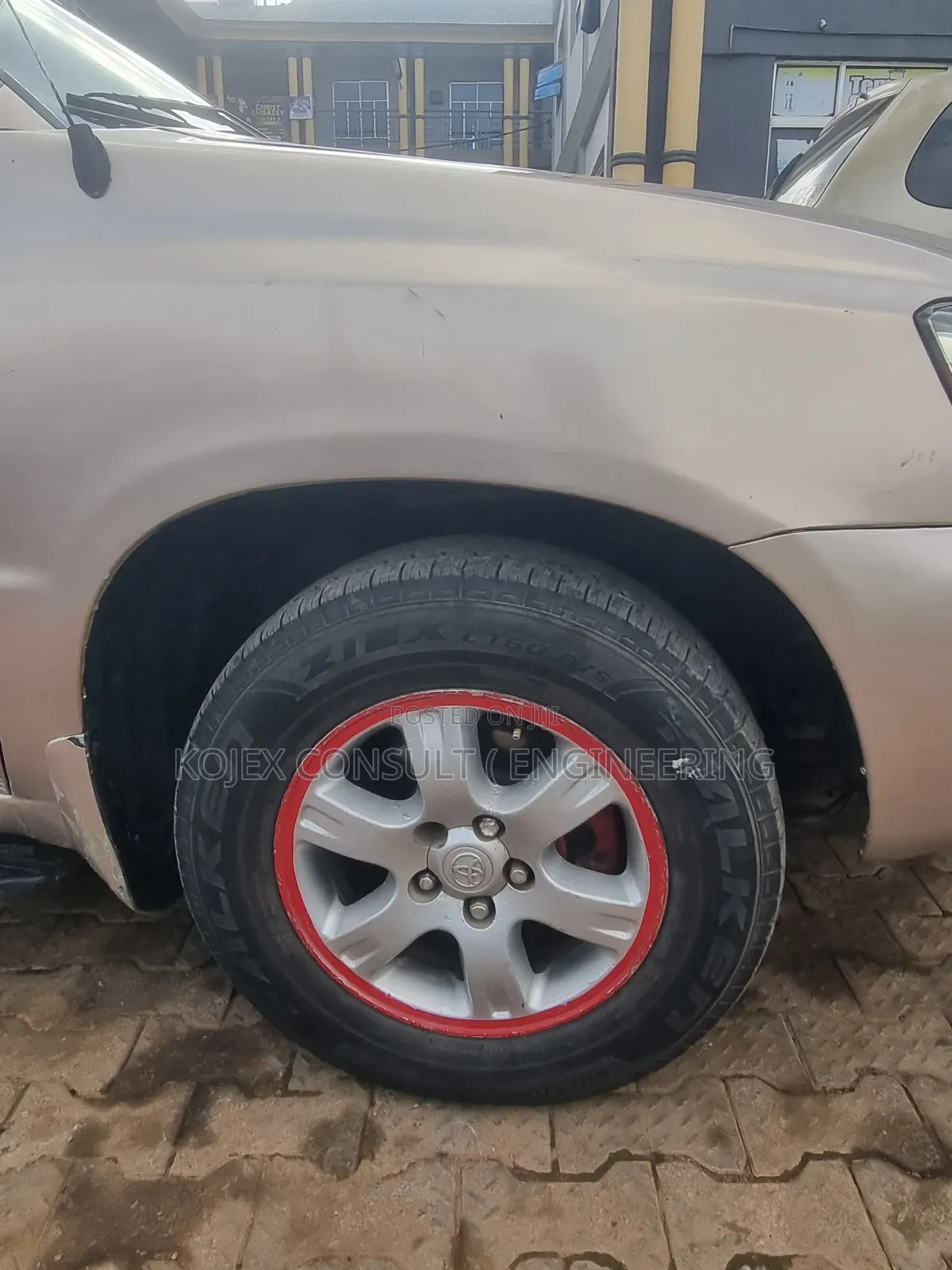 Toyota Highlander Base AWD 2004 Gold