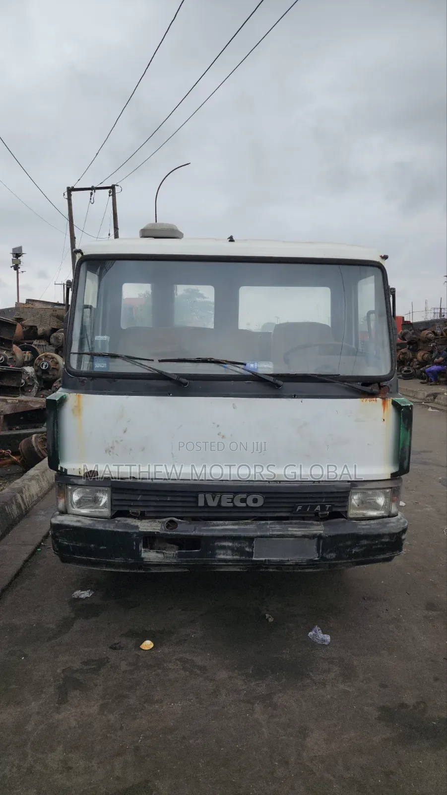 Foreign Used Iveco Cap and Chassis Truck 2004