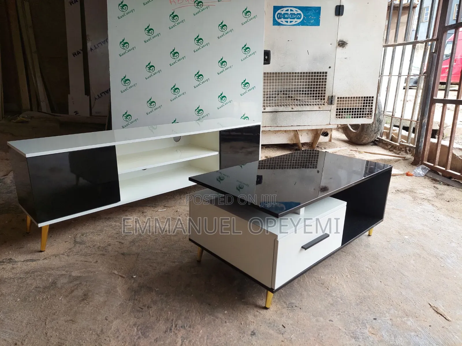 Luxury Modern 5ft TV Stand 3ft Center Table Combo