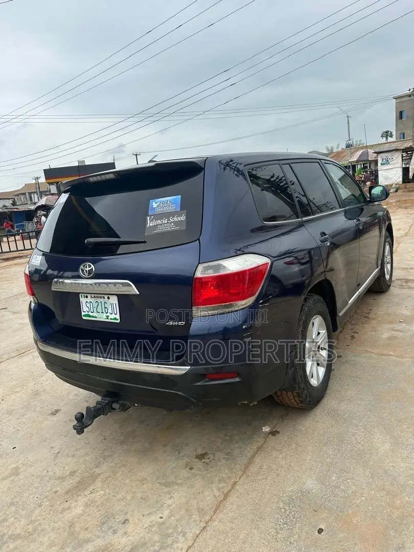 Toyota Highlander Limited 2012 Blue