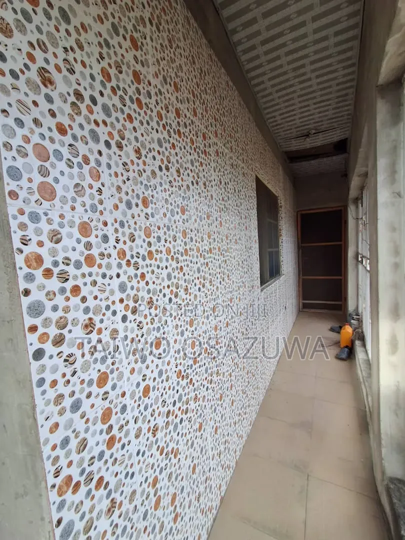 Mini Flat in Badore for rent