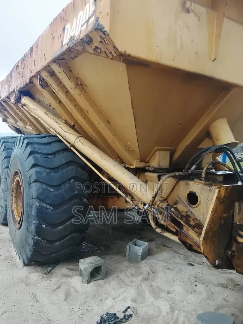 Company Return 30 Tons Dumper