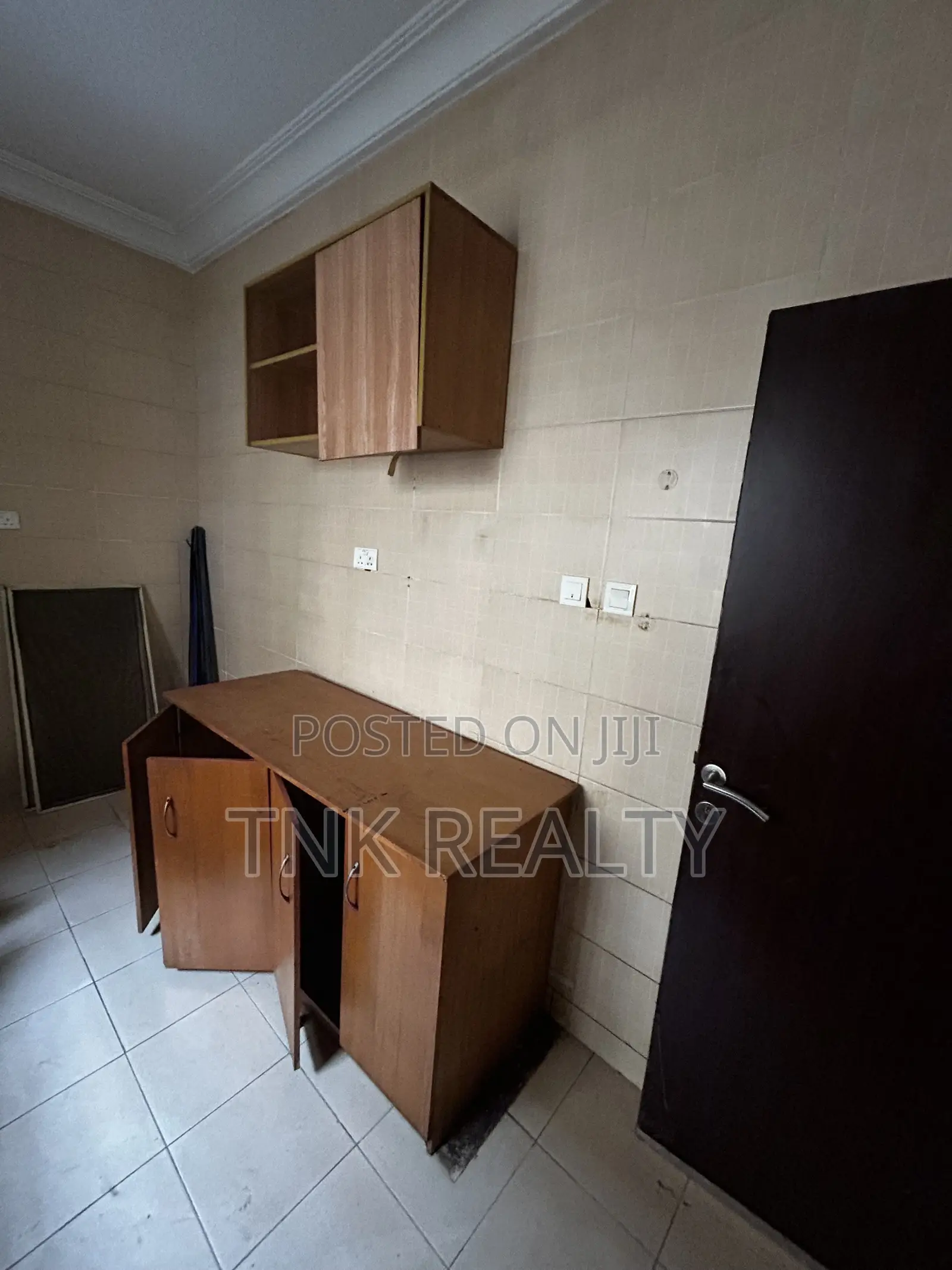 3bdrm Block of Flats in Mabushi for rent