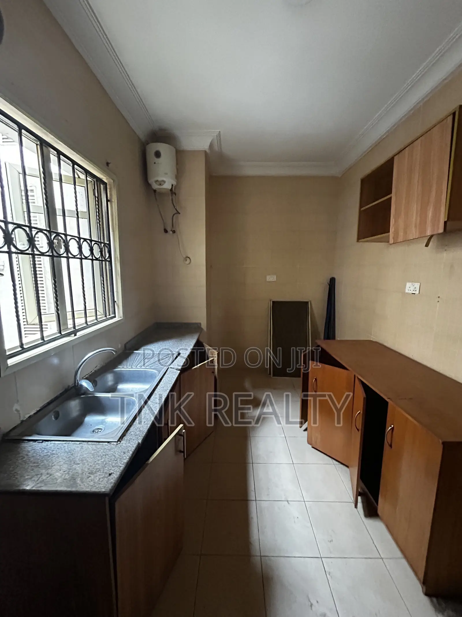 3bdrm Block of Flats in Mabushi for rent