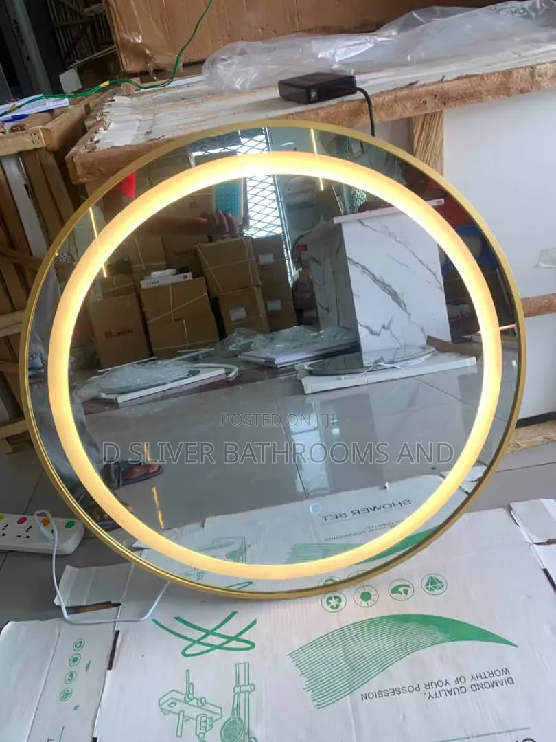 Elegant Gold Frame Wall Mirror