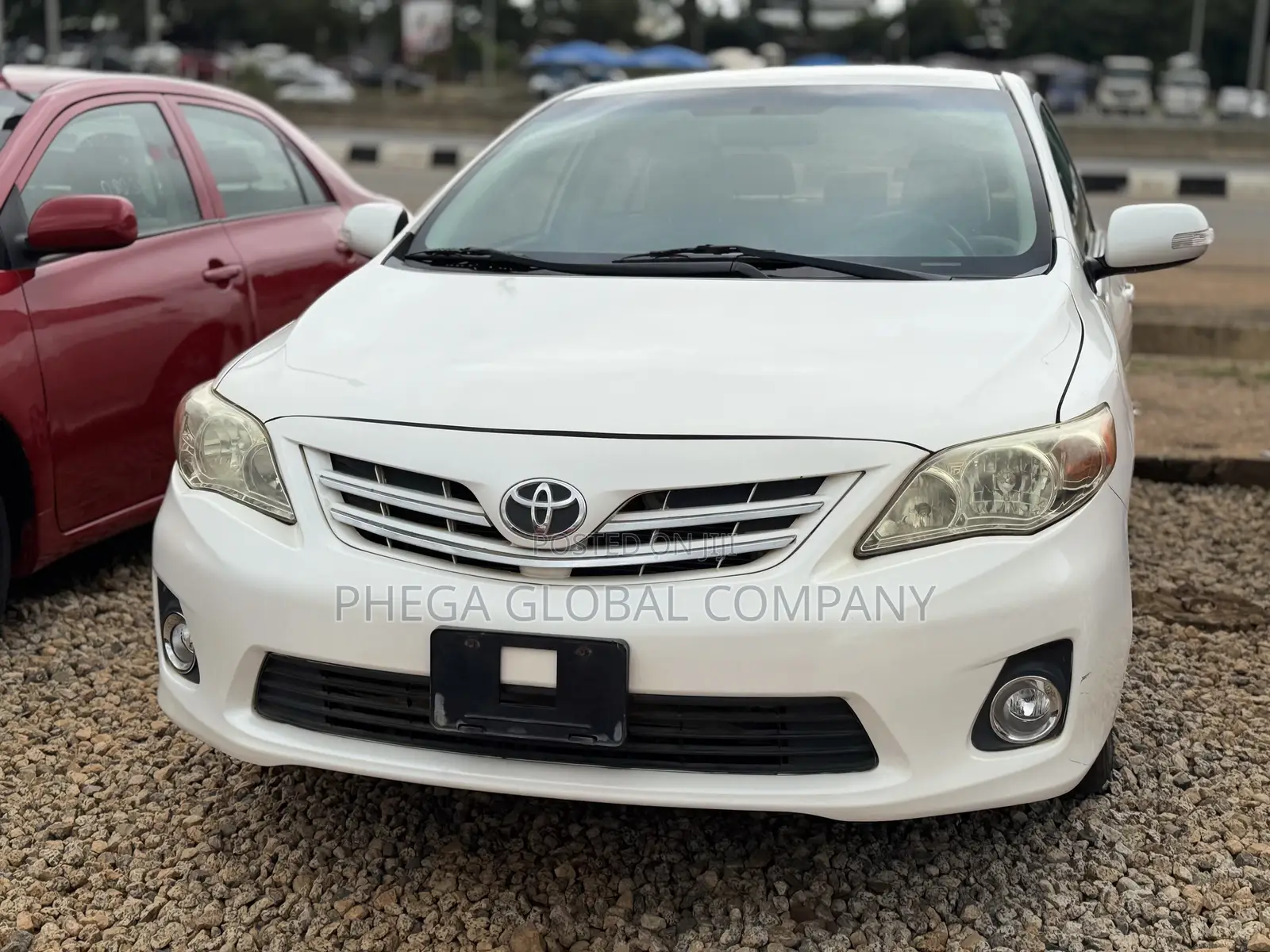 Toyota Corolla LE 4dr Sedan (1.8L 4cyl 4A) 2012 White
