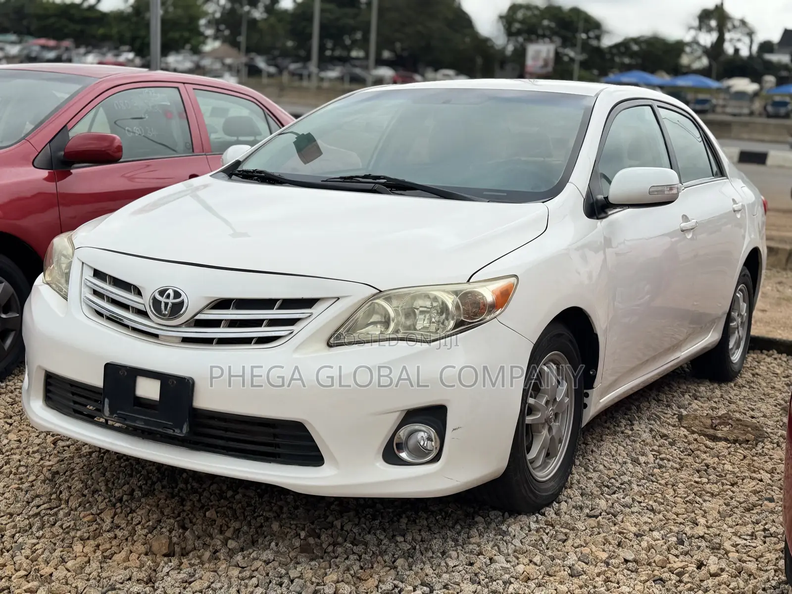Toyota Corolla LE 4dr Sedan (1.8L 4cyl 4A) 2012 White