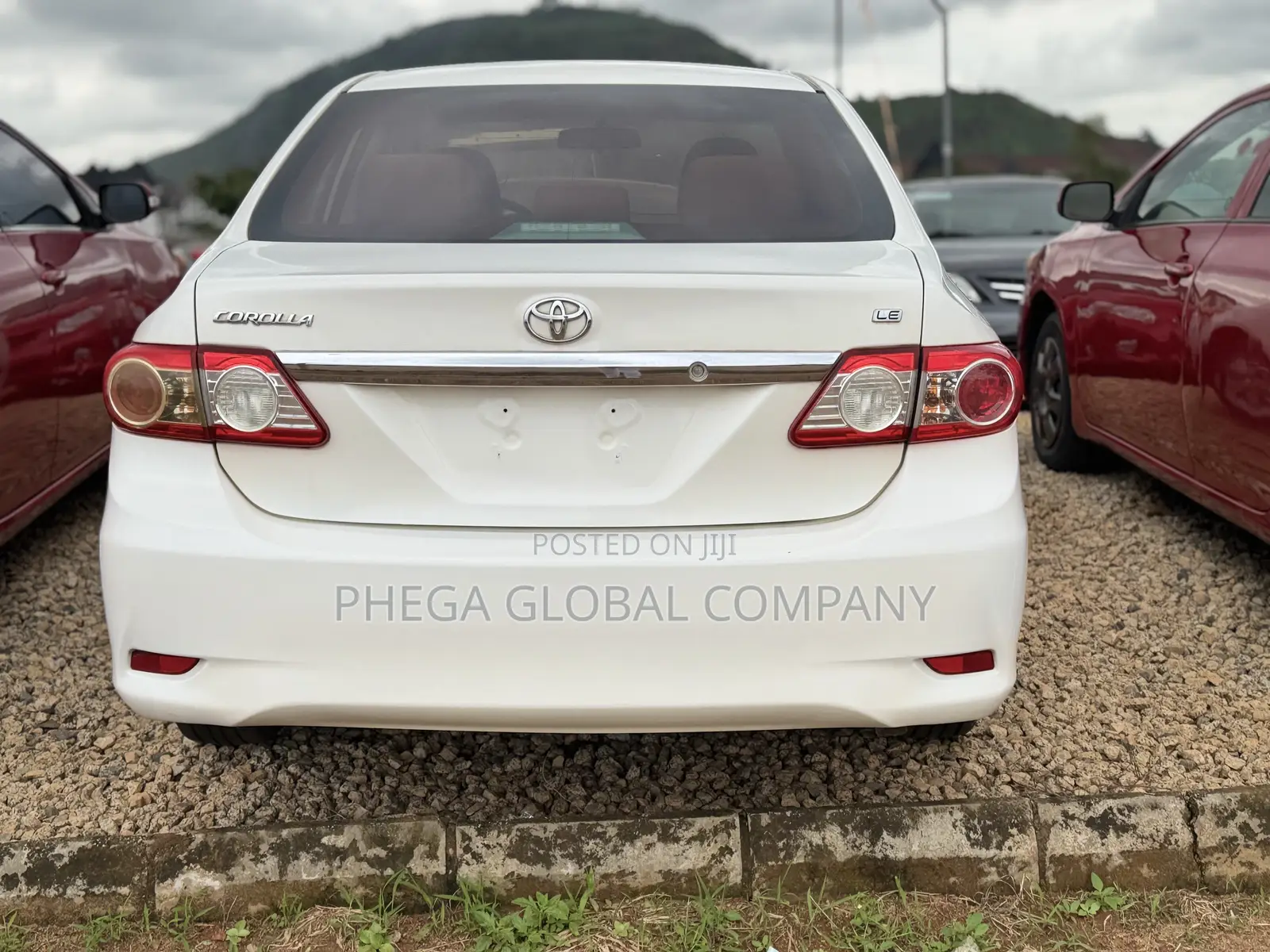 Toyota Corolla LE 4dr Sedan (1.8L 4cyl 4A) 2012 White