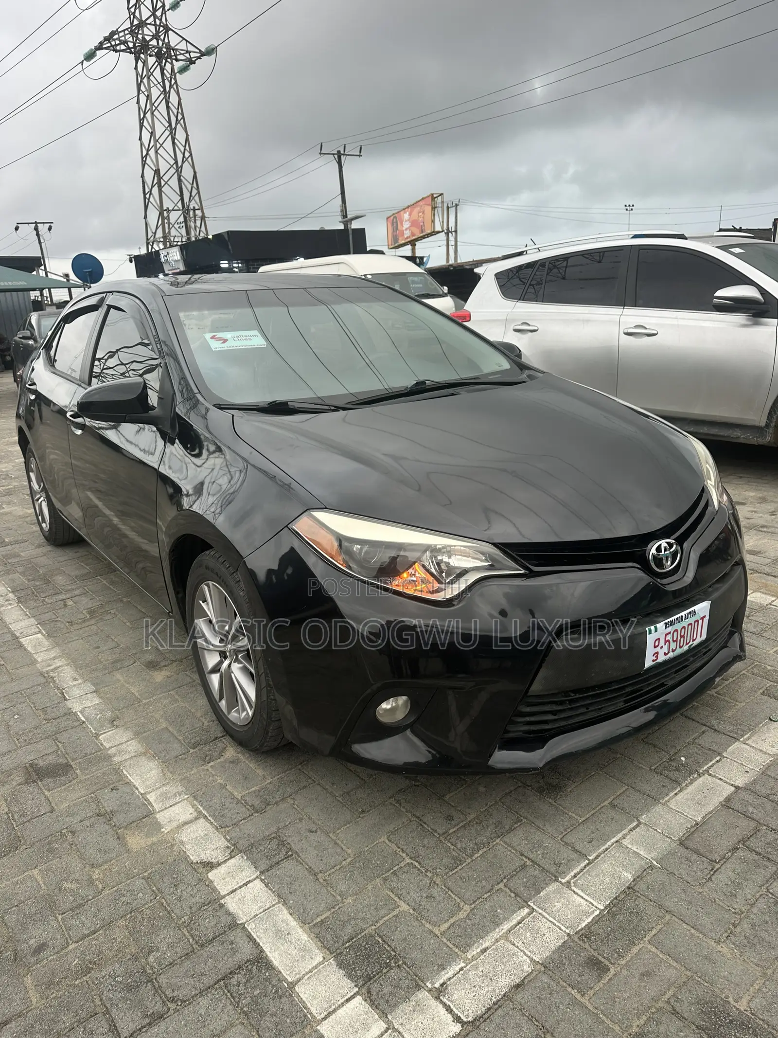 Toyota Corolla LE Premium 4dr Sedan (1.8L 4cyl CVT) 2014 Black