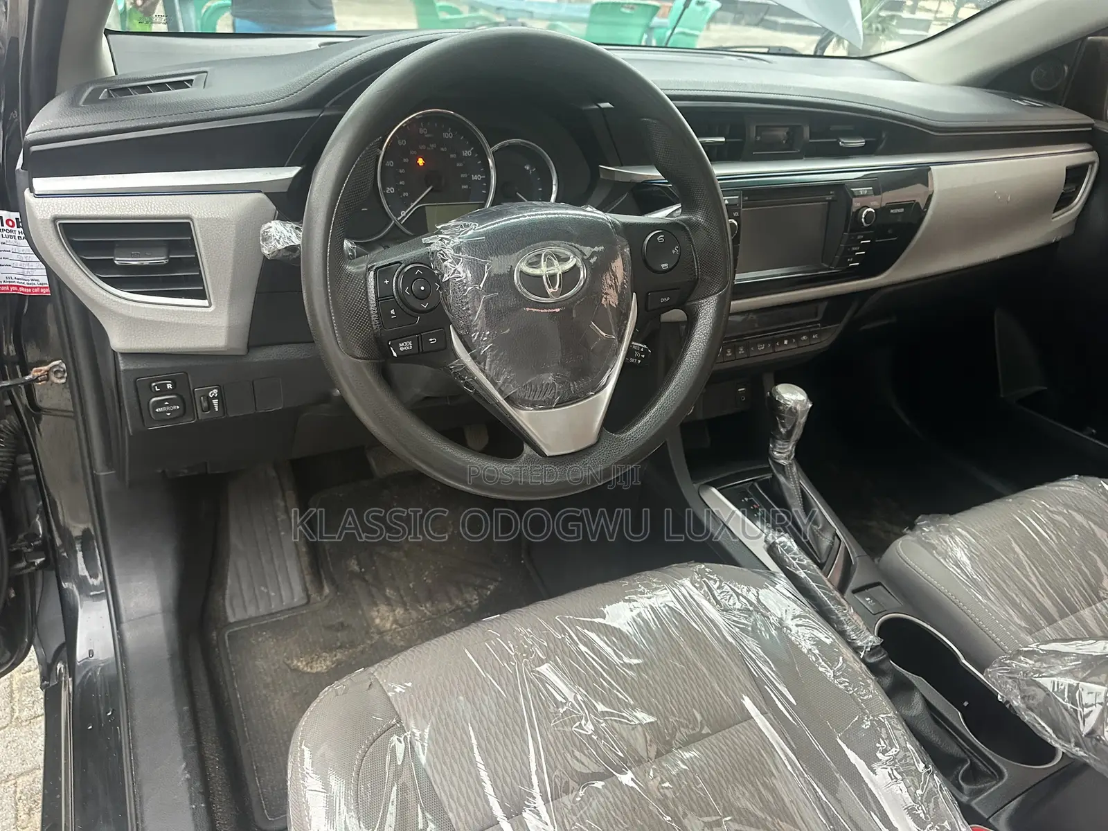 Toyota Corolla LE Premium 4dr Sedan (1.8L 4cyl CVT) 2014 Black