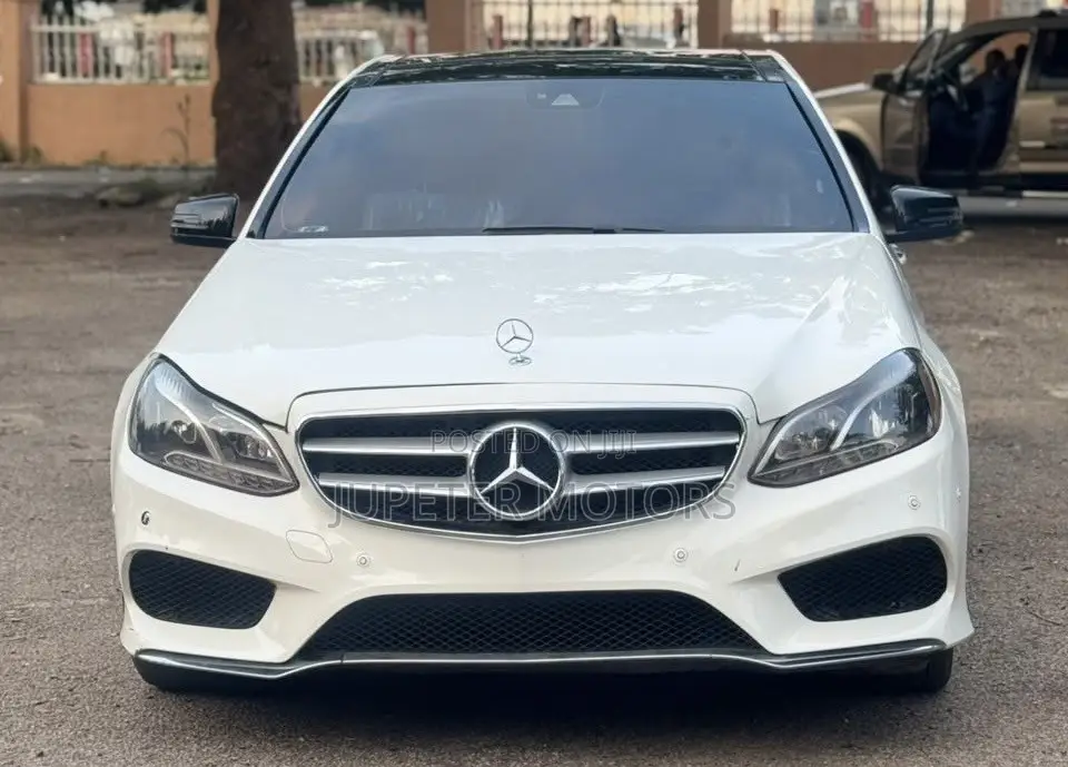Mercedes-Benz E350 Base 4Matic Sedan AWD (3.5L 6cyl 7A) 2014 White