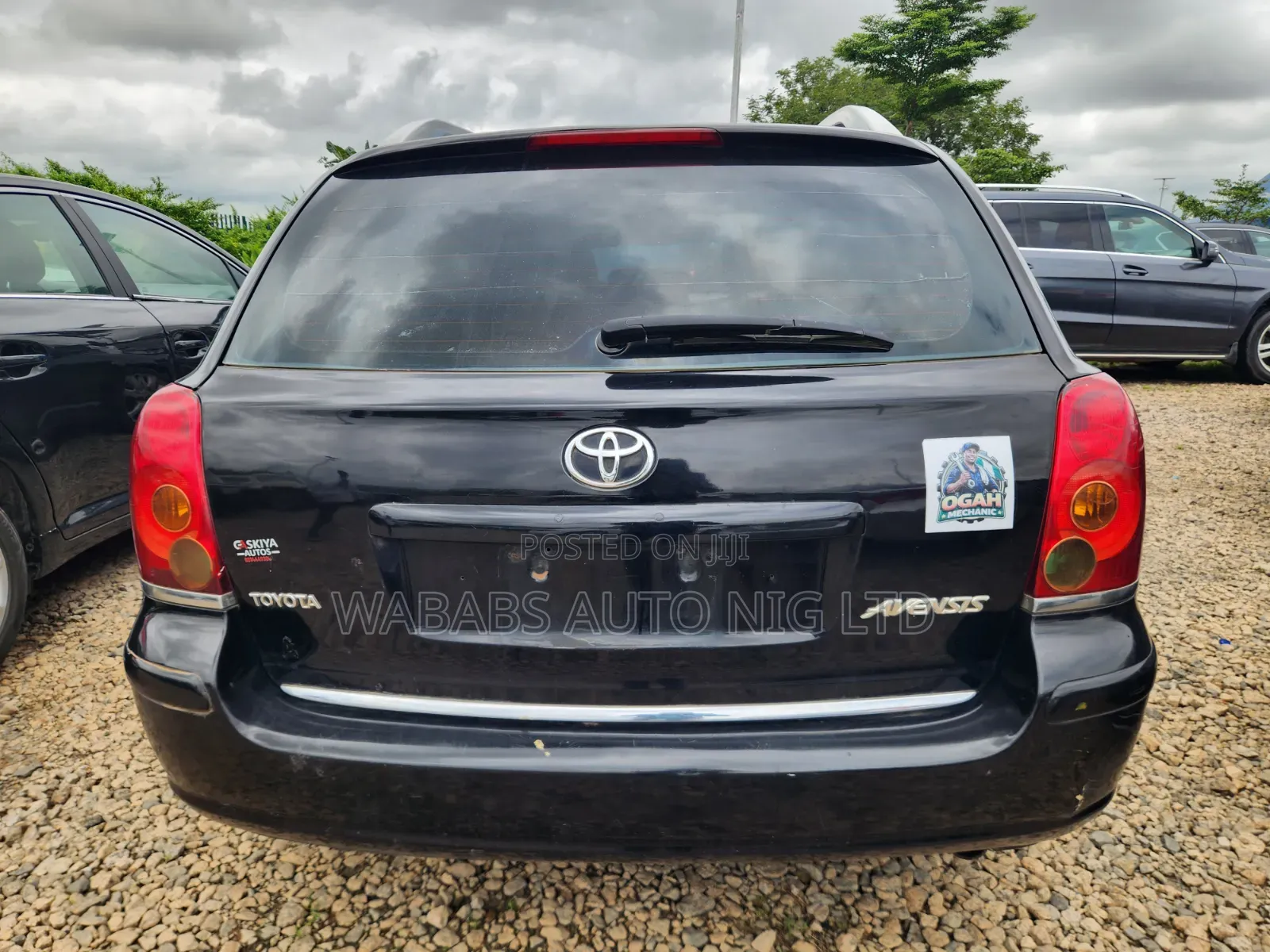 Toyota Avensis Verso 2.0 Petrol 2005 Black