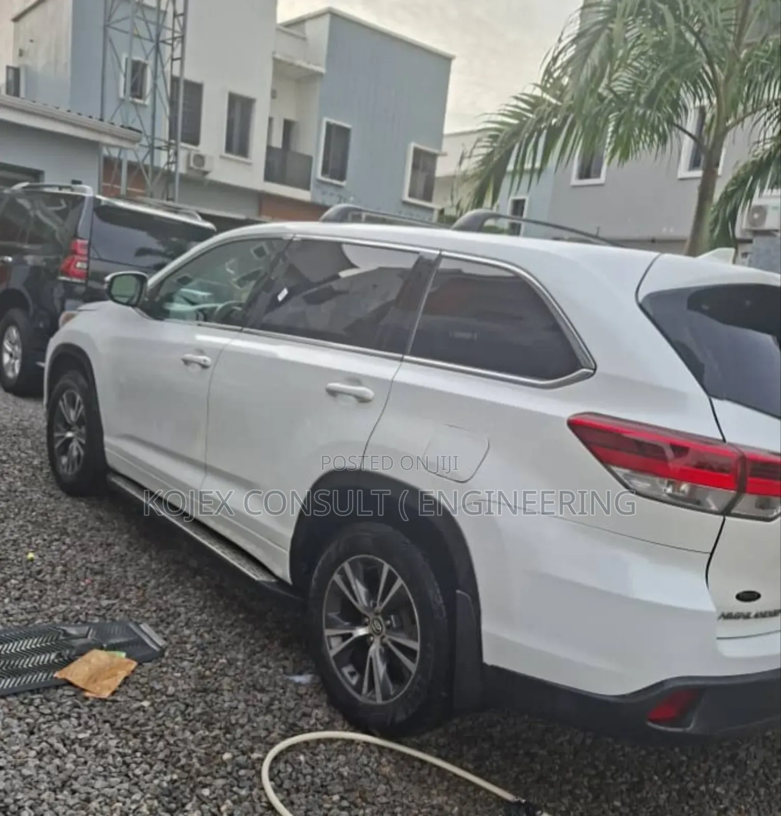 Toyota Highlander LE 4x4 V6 (3.5L 6cyl 8A) 2017 White
