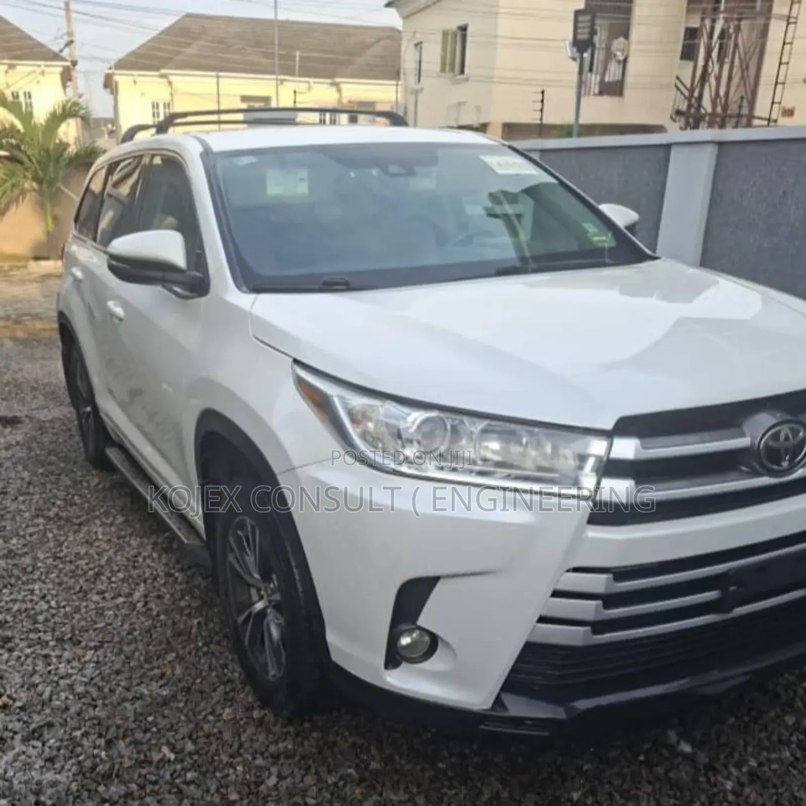 Toyota Highlander LE 4x4 V6 (3.5L 6cyl 8A) 2017 White