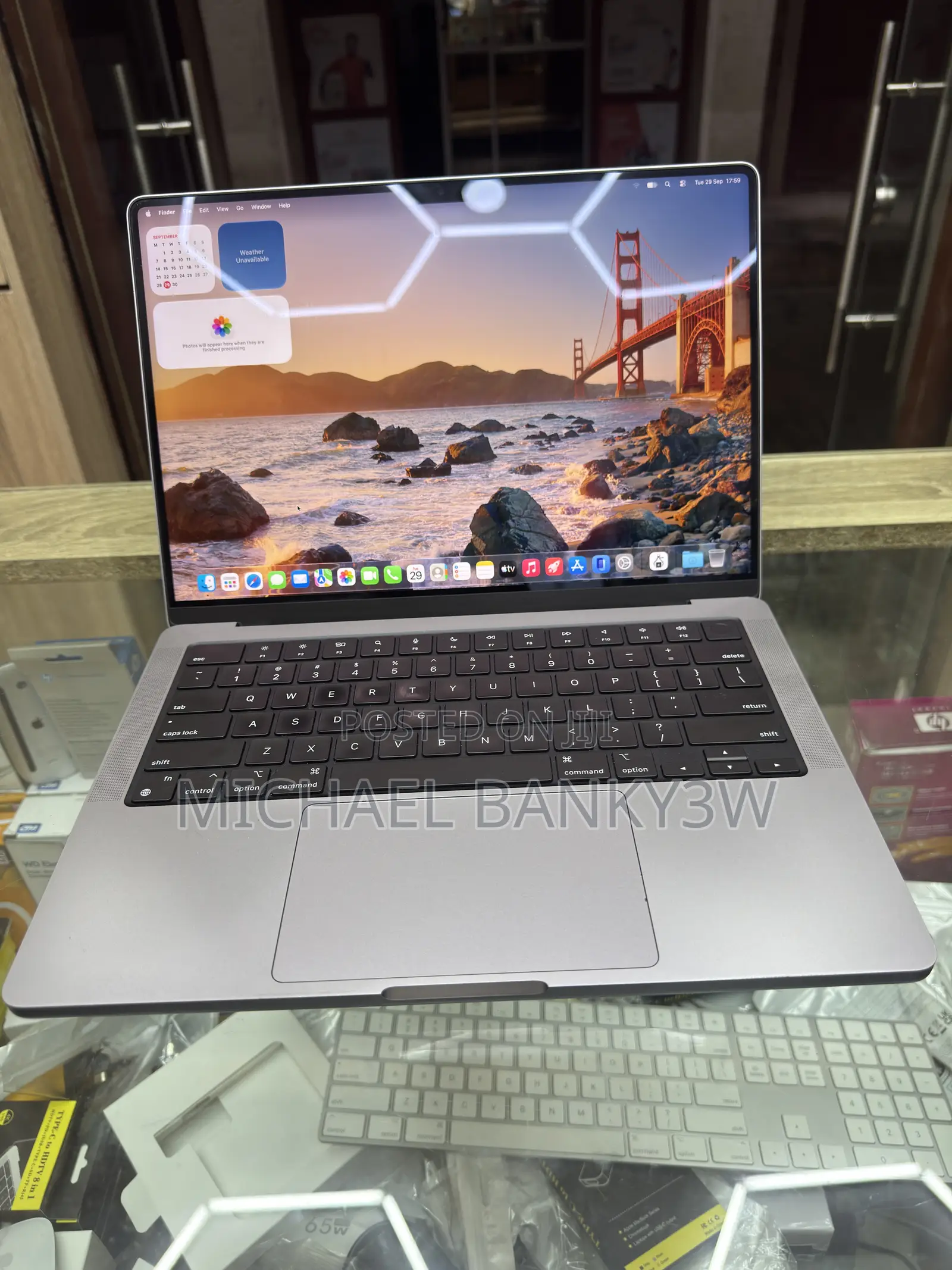 Laptop Apple MacBook Pro 2023 M2 Pro 16GB Apple M2 SSD 512GB