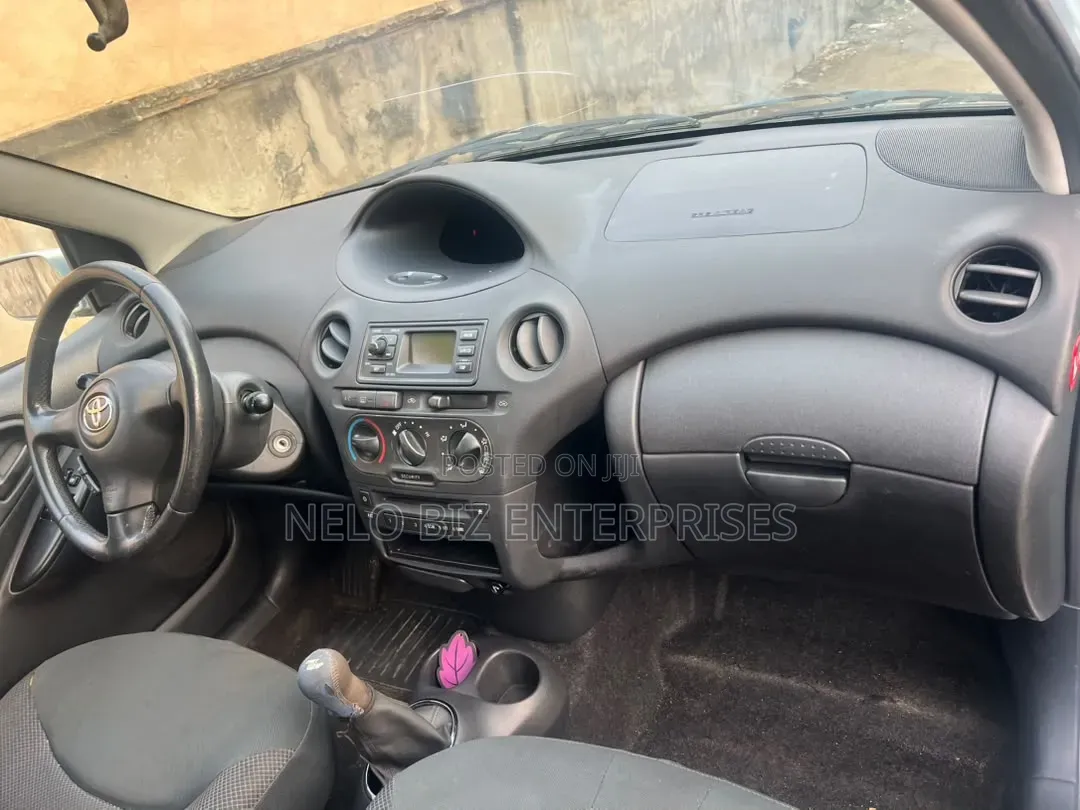 Toyota Yaris 2004 Green
