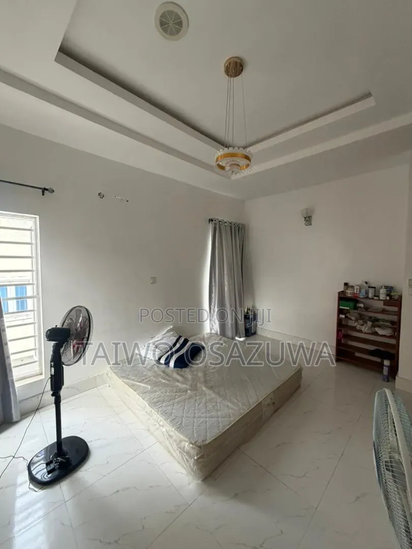 4bdrm Duplex in Cluster One Estate, Ikota for sale