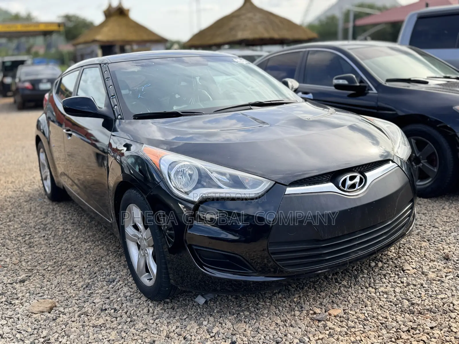 Hyundai Veloster 3dr Hatchback w/Black Interior (1.6L 4cyl 6AM) 2015