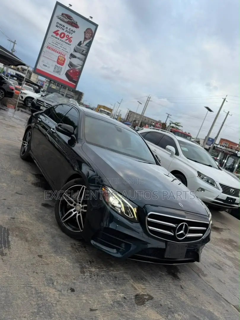 Mercedes-Benz E300 2018 Black