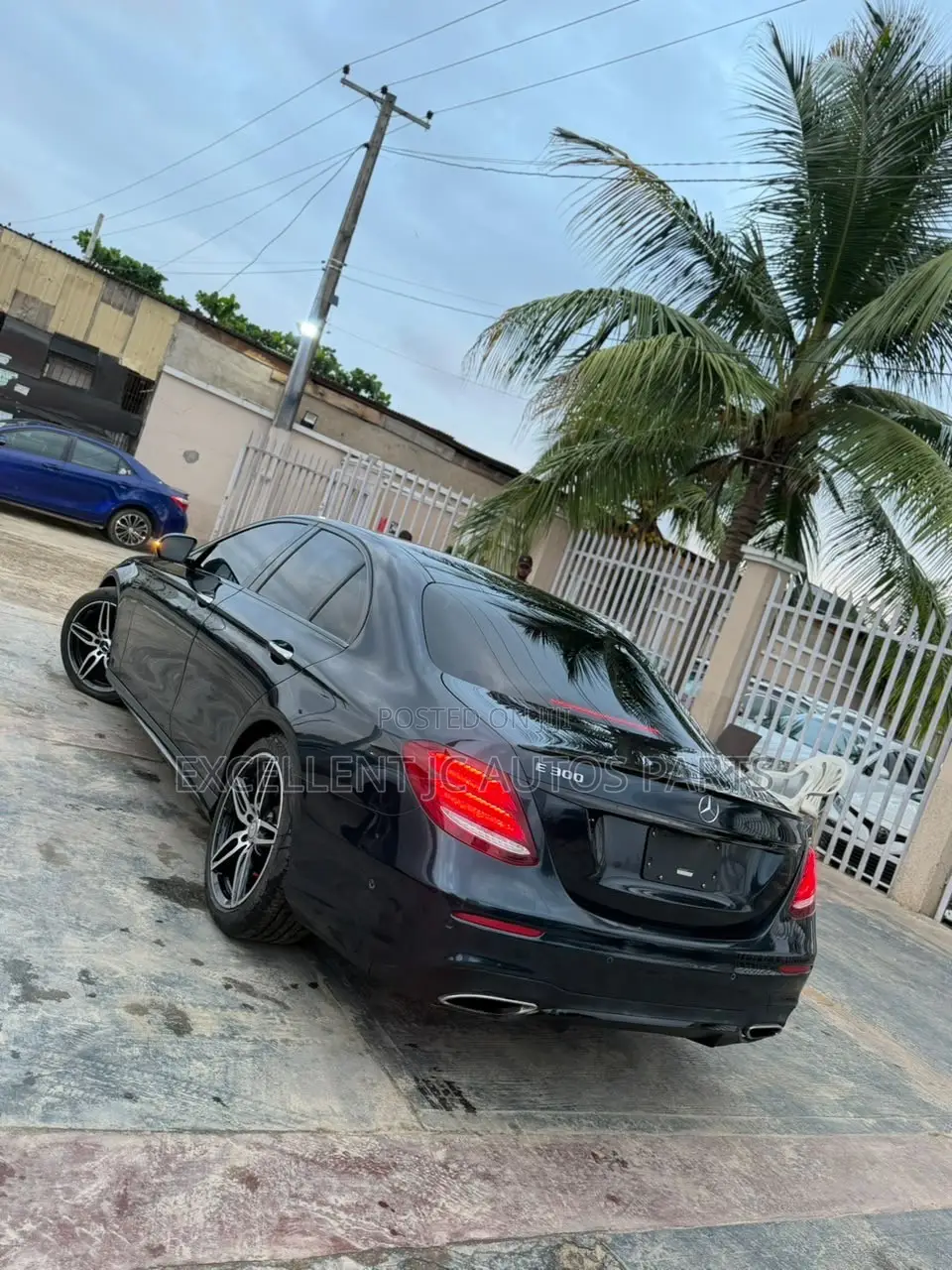 Mercedes-Benz E300 2018 Black