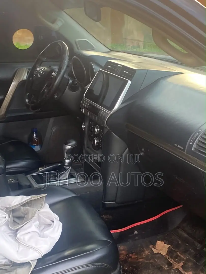 Toyota Land Cruiser Prado 4.0 V6 Dual VVT-i 2015 Black