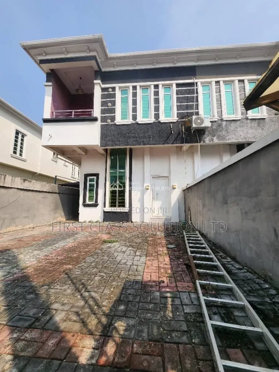 4bdrm Duplex in Ikota Lekki Lagos, for sale