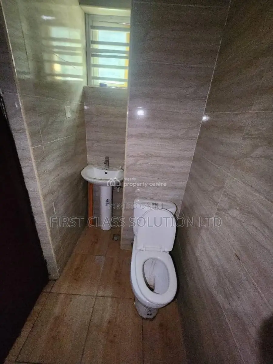 4bdrm Duplex in Ikota Lekki Lagos, for sale