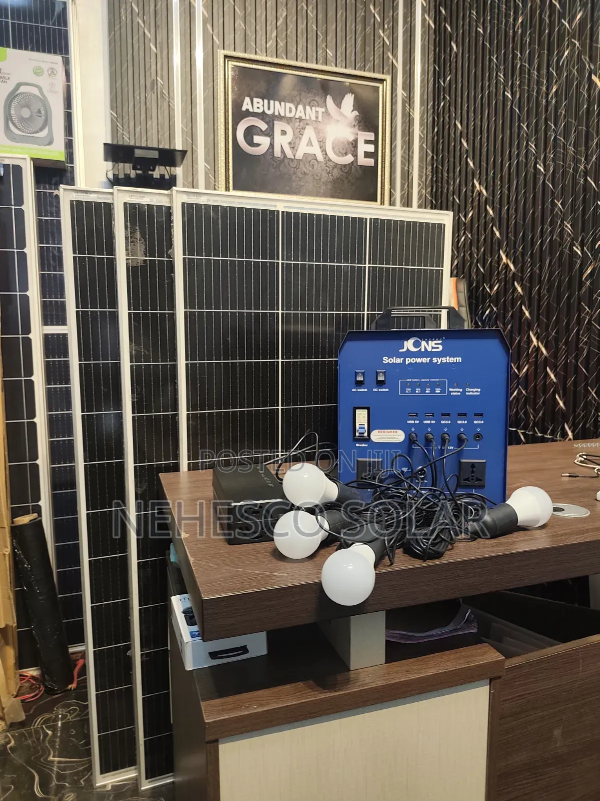 JCNS 1800W Portable Power Station for Homes and Offices