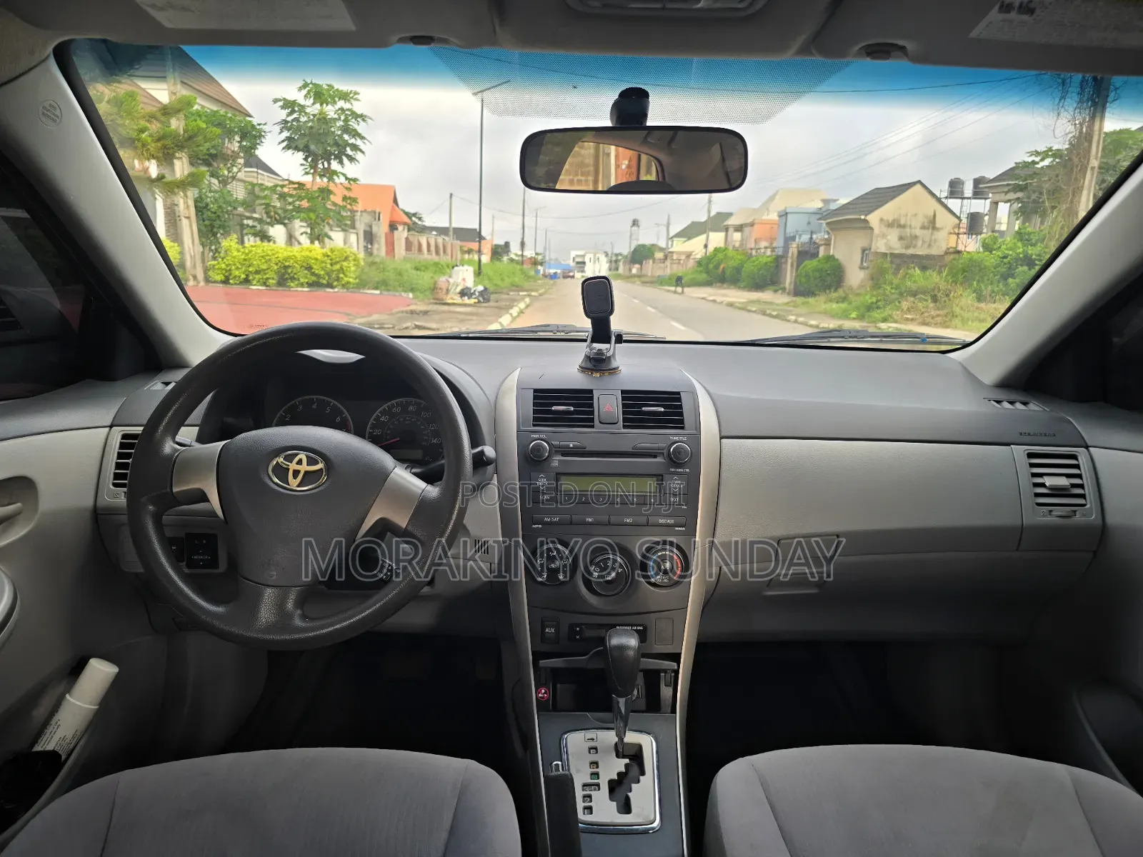Toyota Corolla LE 4dr Sedan (1.8L 4cyl 4A) 2010 Gray