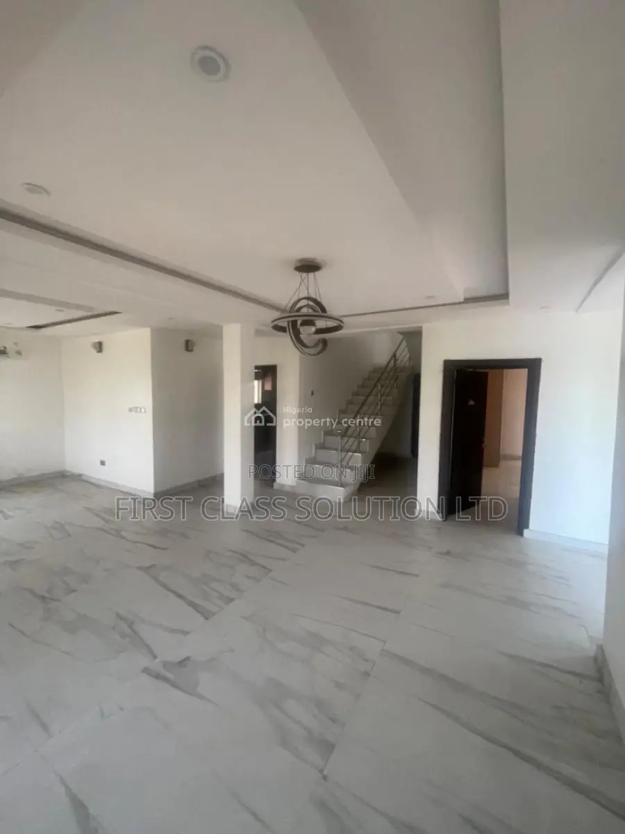 4bdrm Duplex in Off Monastery Road, for sale