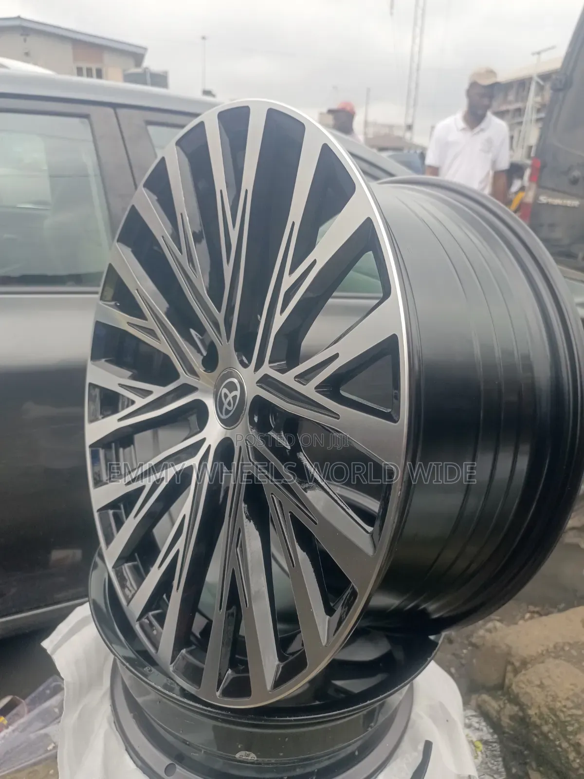19inches for Toyota Highlander ,Venza Black and Stainless Available