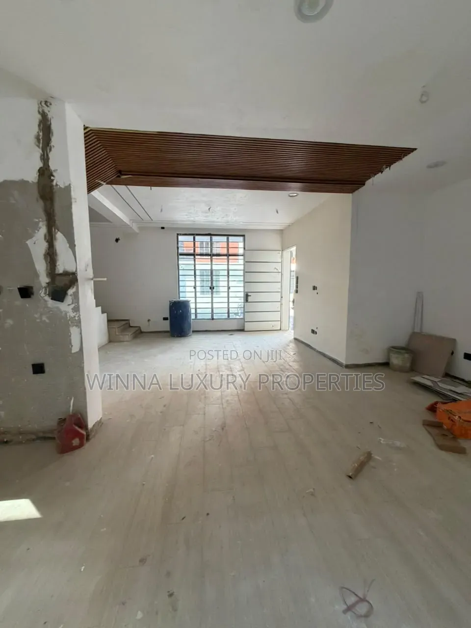 4bdrm Townhouse/Terrace in Utako for sale