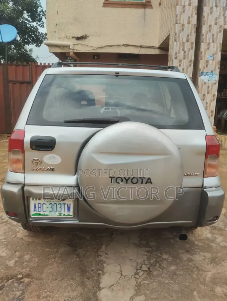 Toyota RAV4 Automatic 2004 Gray