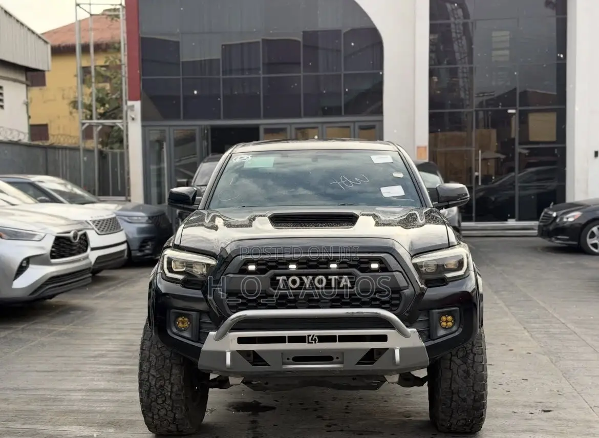 Toyota Tacoma 2017 Black