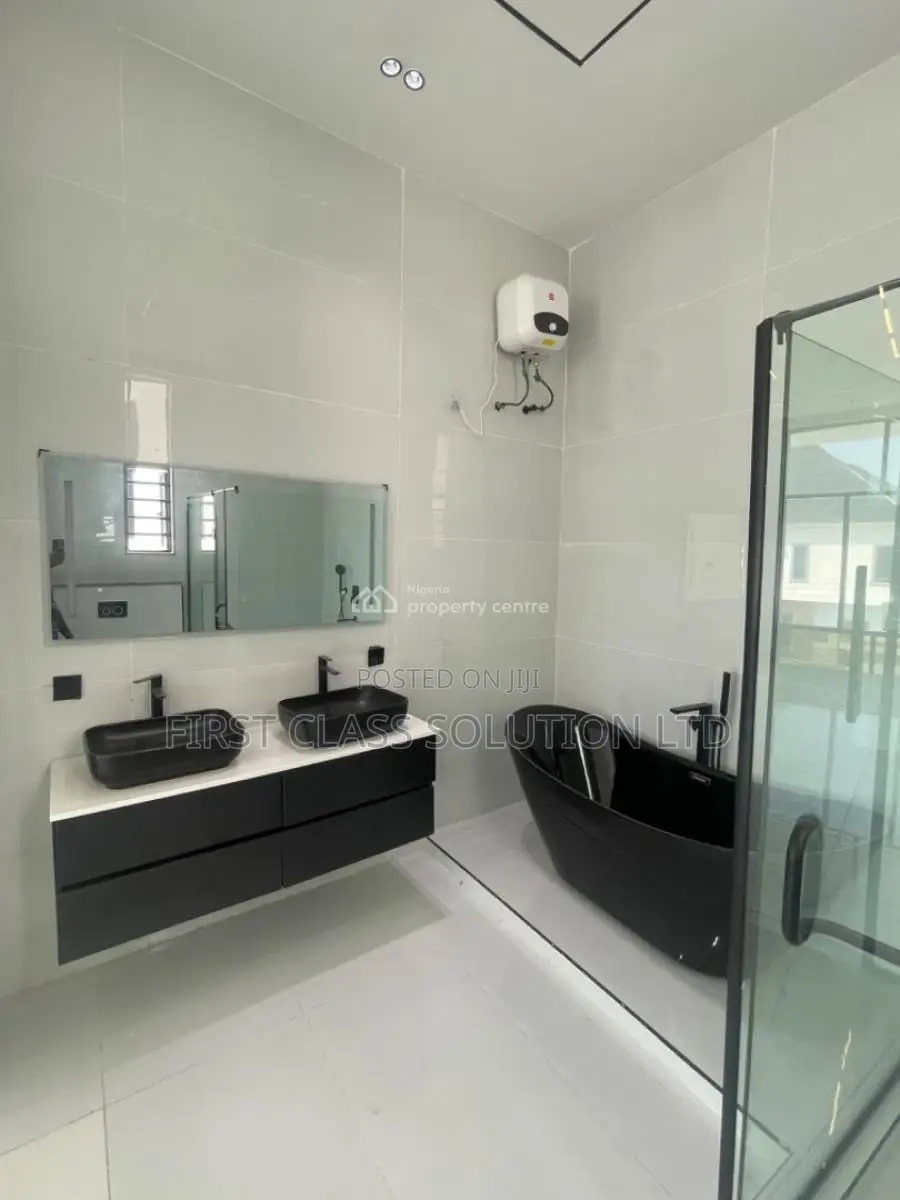 5bdrm Duplex in Ajah, Lagos for sale