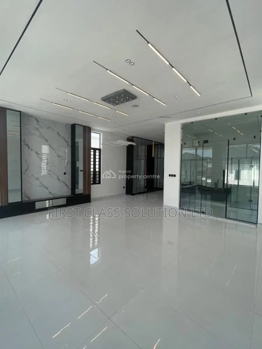 5bdrm Duplex in Ajah, Lagos for sale