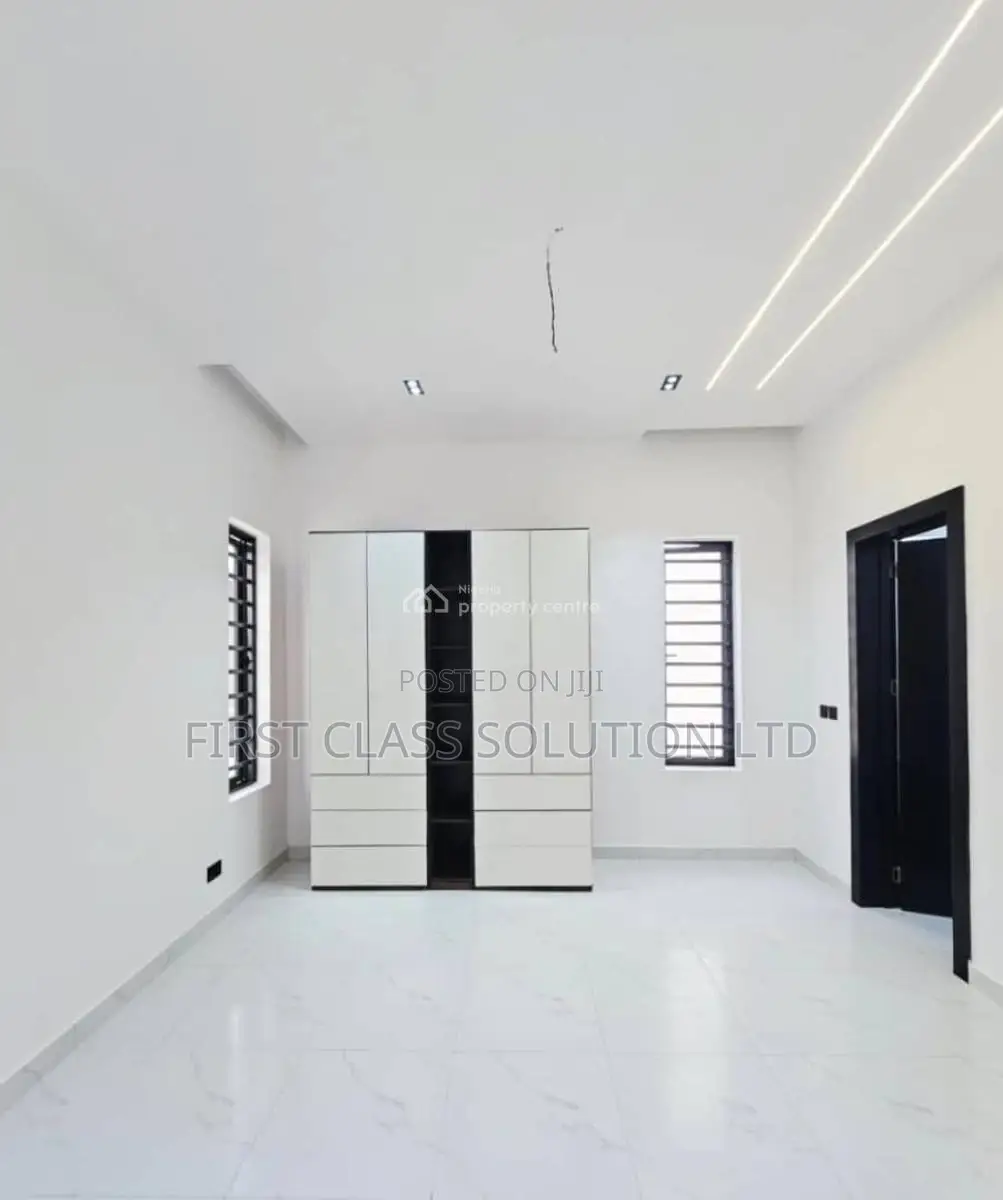 4bdrm Duplex in New Road, Lekki, for sale