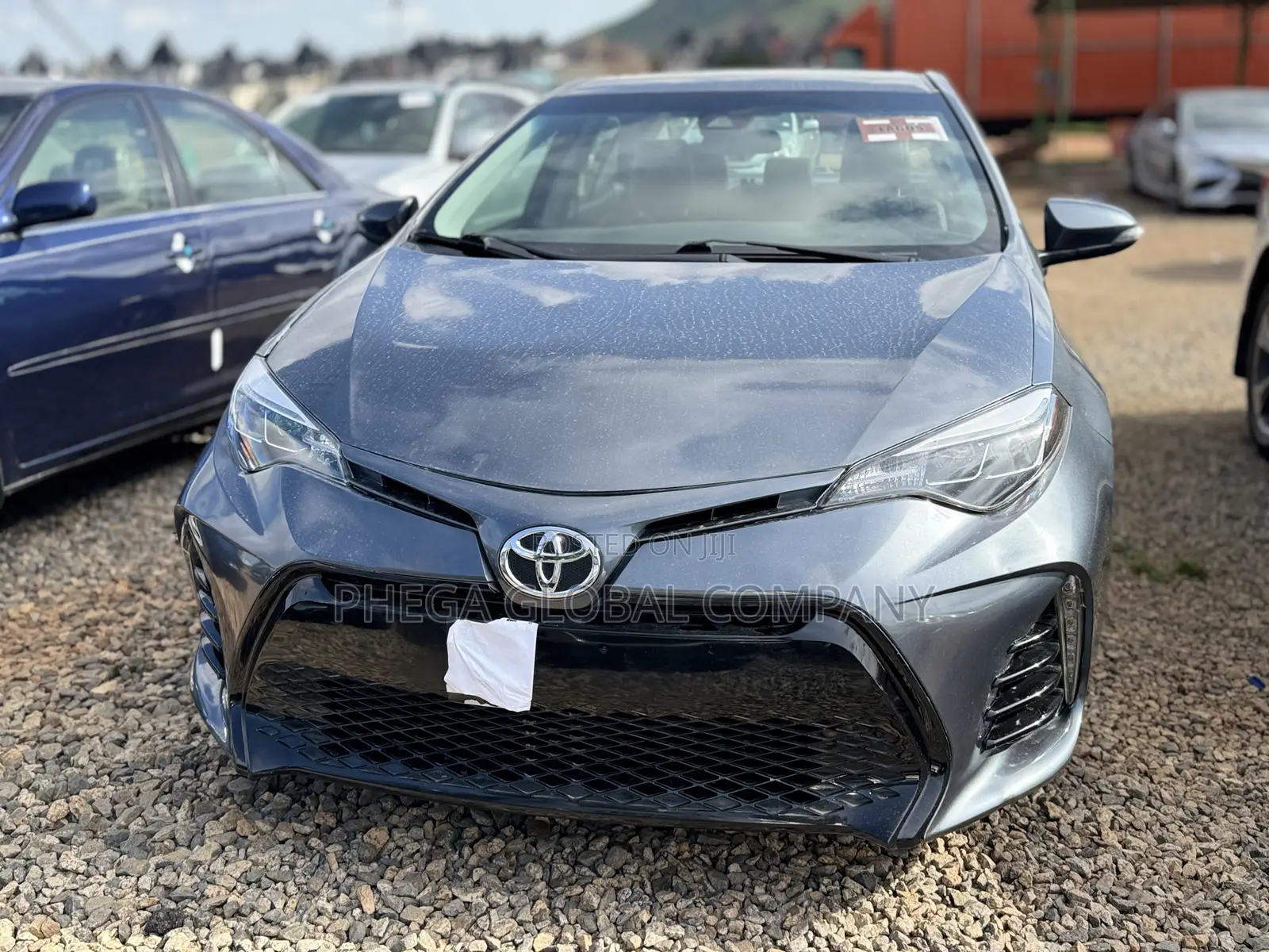 Toyota Corolla SE (1.8L 4cyl 6M) 2019 Gray