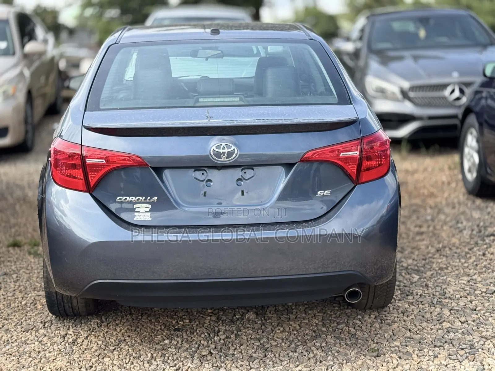Toyota Corolla SE (1.8L 4cyl 6M) 2019 Gray