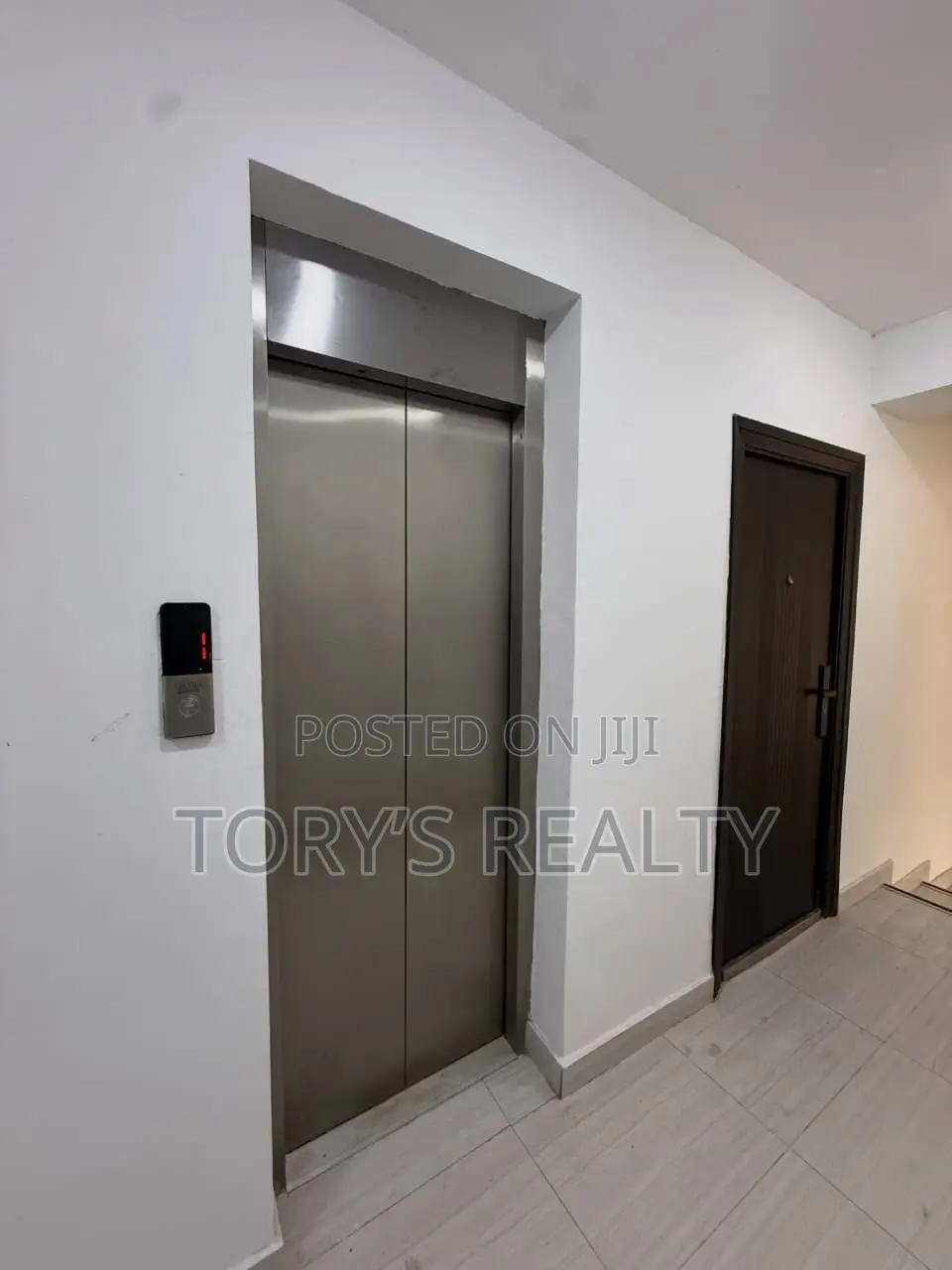 3bdrm Apartment in Lekki Phase 1 for sale