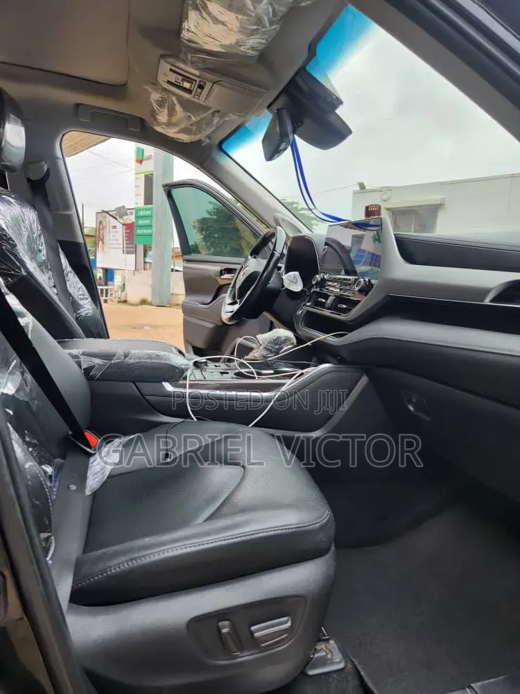 Toyota Highlander Platinum 2021 Black