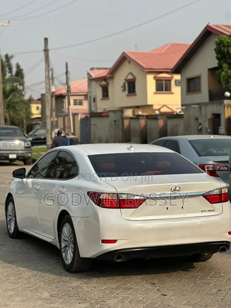 2016 Lexus Es350 Available for Hire and Self Drive.