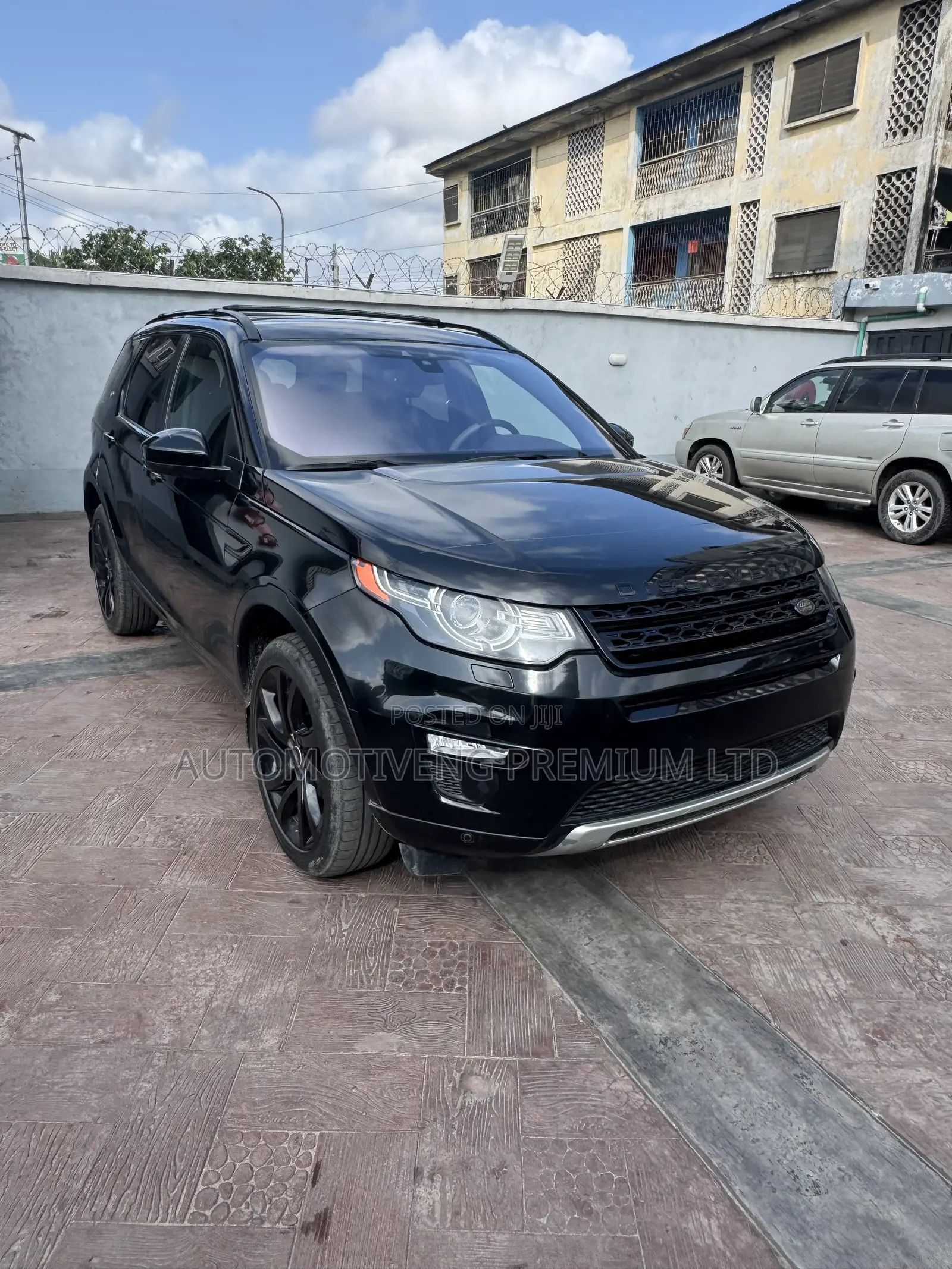 Land Rover Discovery 2015 Black